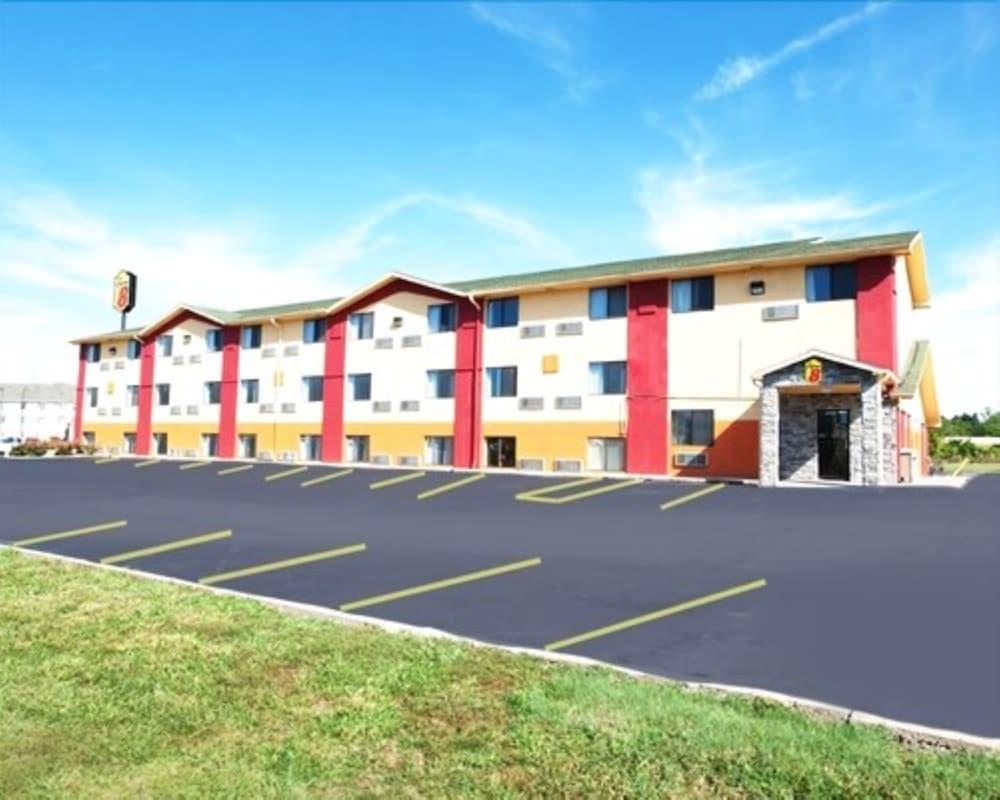 Super 8 By Wyndham Topeka/Wanamaker Rd/I-70 Extérieur photo